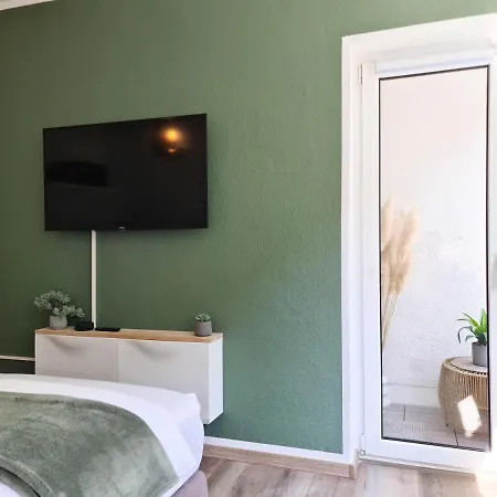 Schoene Ferienwohnung Im Zentrum Mit Self Check-In Und Free Wifi Essen Buitenkant foto
