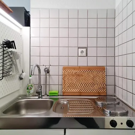 Schoene Ferienwohnung Im Zentrum Mit Self Check-In Und Free Wifi Essen Buitenkant foto