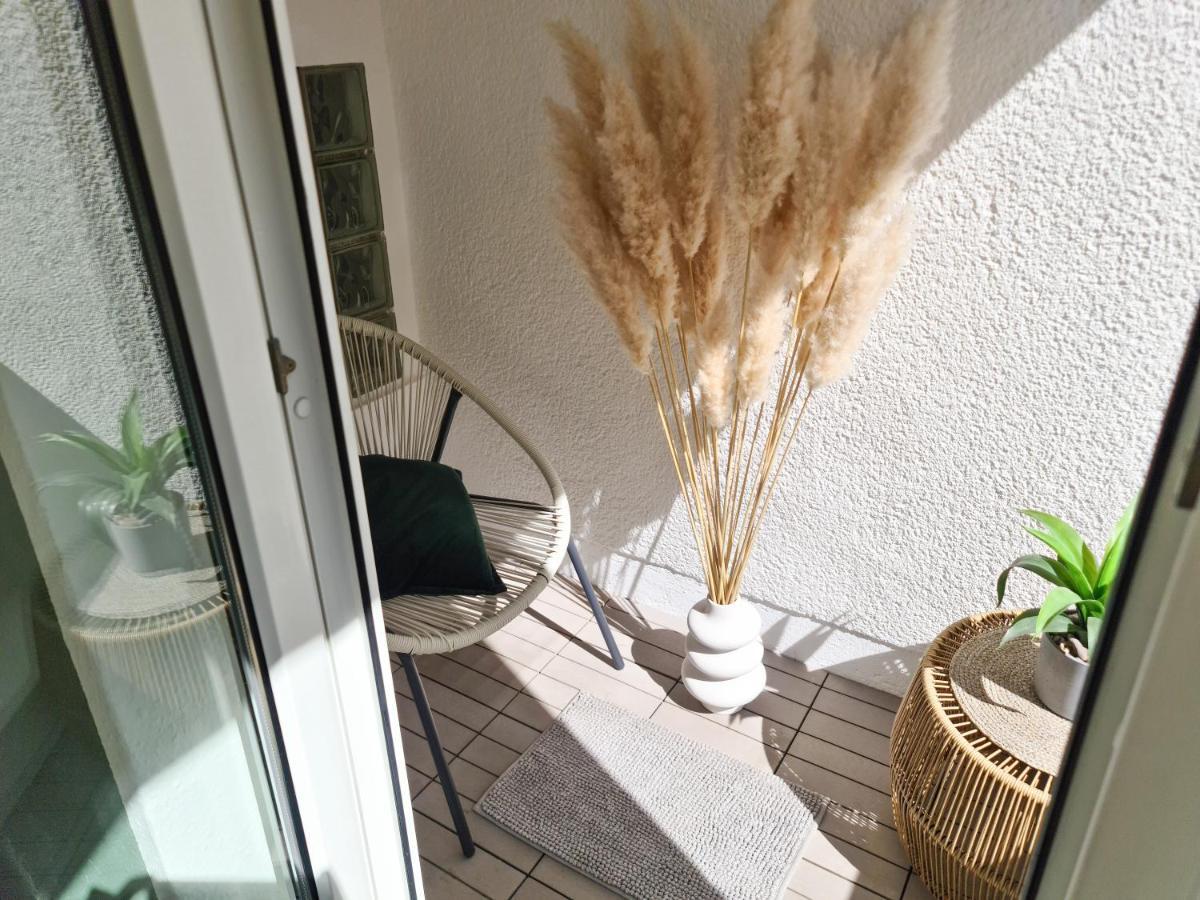 Schoene Im Zentrum Mit Self Check-in Und Free Wifi